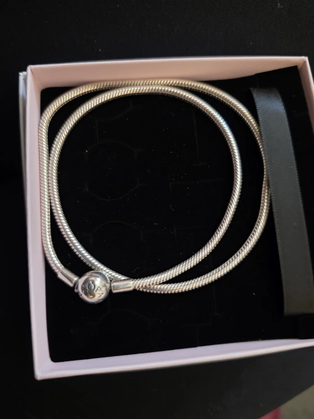 Moments Snake Chain Necklace

Sterling silver - Picture 4 of 5